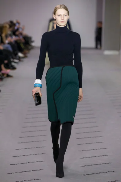 Look 22